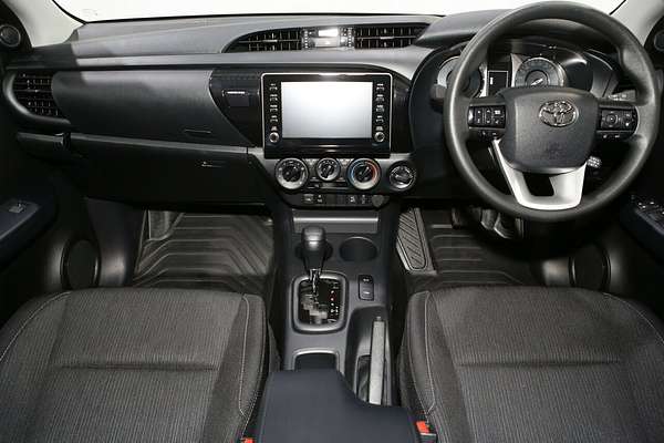 2025 Toyota Hilux SR GUN126R 4X4