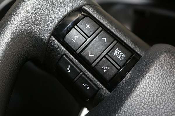 2025 Toyota Hilux SR GUN126R 4X4