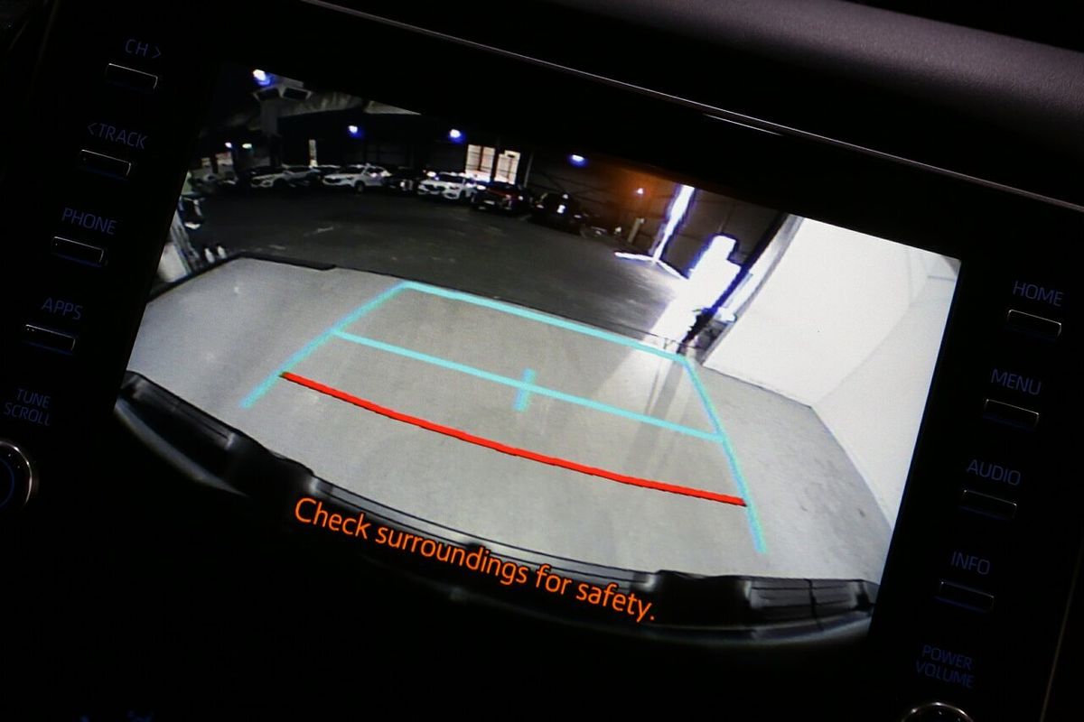 2025 Toyota Hilux SR GUN126R 4X4