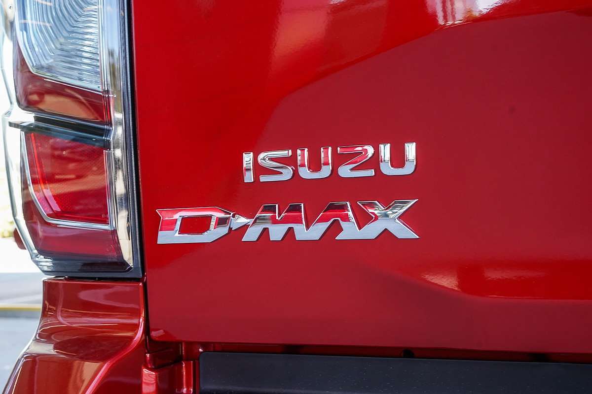 2025 Isuzu D-MAX X-TERRAIN  4X4