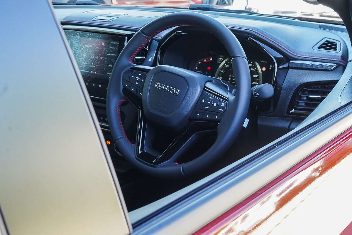 2025 Isuzu D-MAX X-TERRAIN  4X4