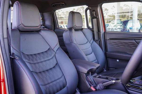 2025 Isuzu D-MAX X-TERRAIN  4X4