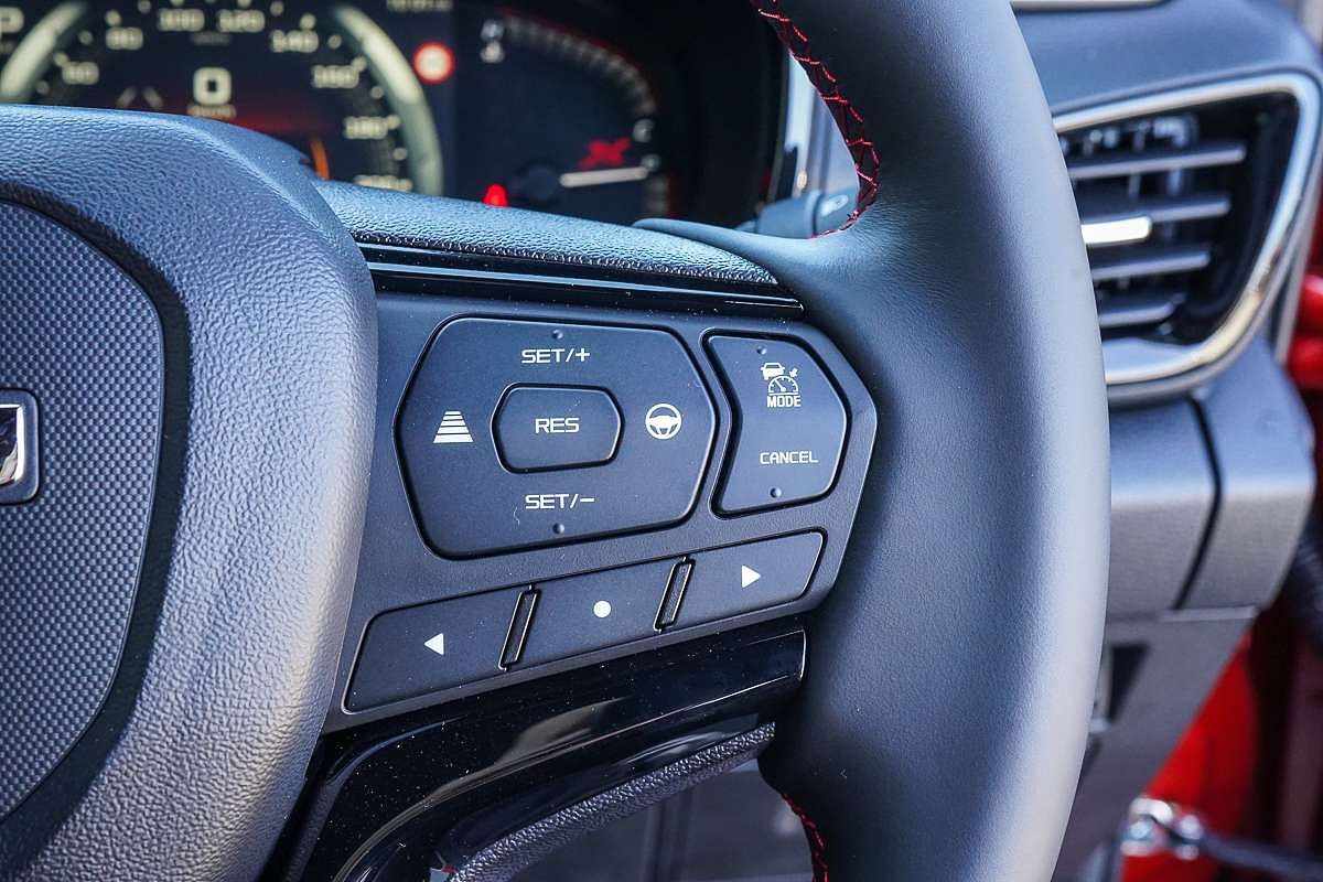 2025 Isuzu D-MAX X-TERRAIN  4X4