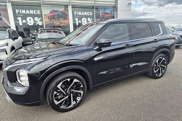 2023 Mitsubishi Outlander PHEV Exceed ZM