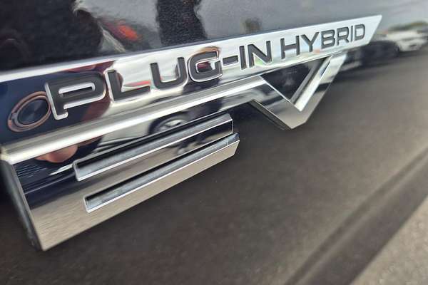 2023 Mitsubishi Outlander PHEV Exceed ZM