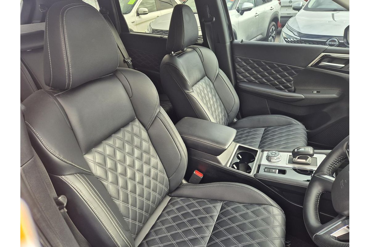 2023 Mitsubishi Outlander PHEV Exceed ZM