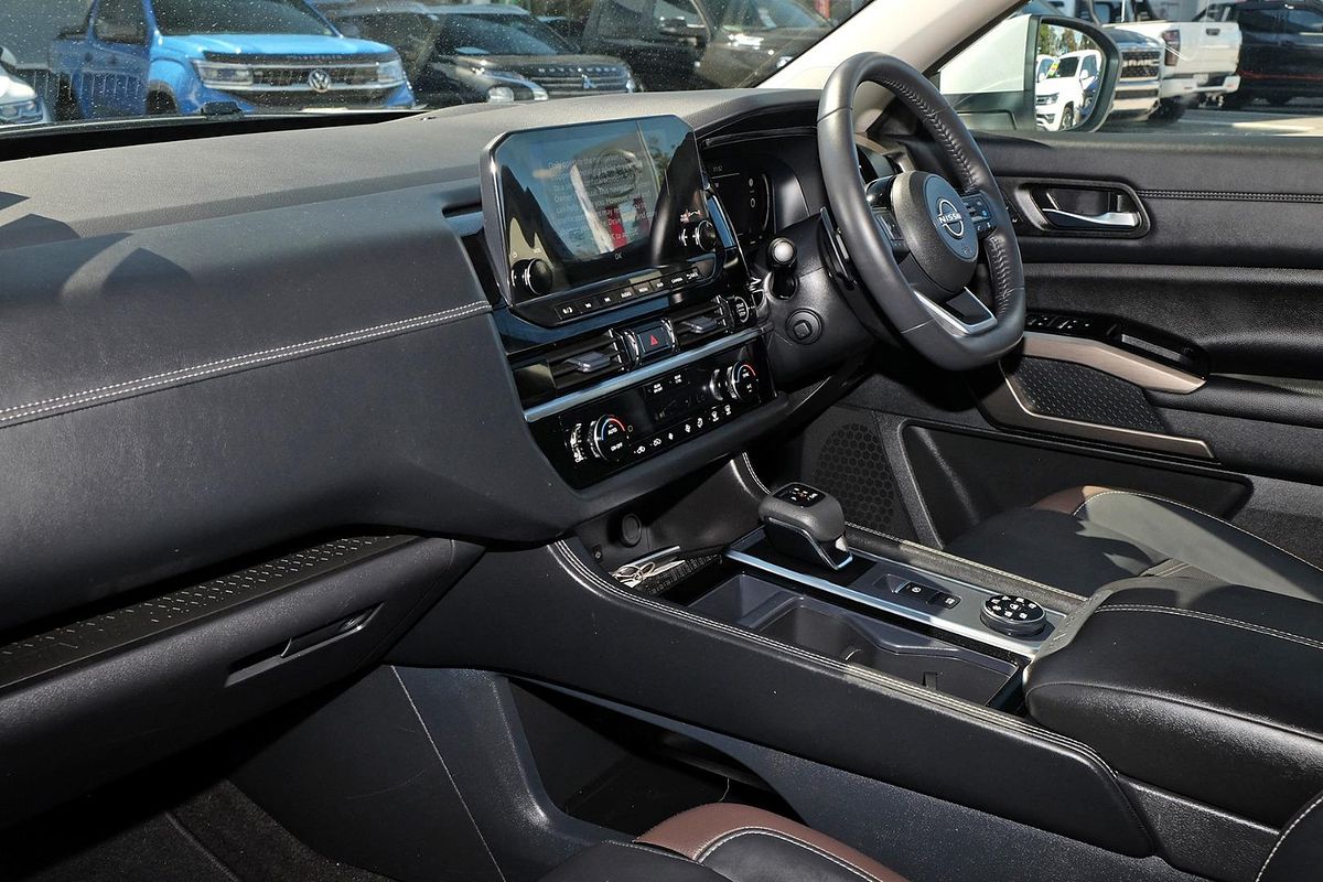 2023 Nissan Pathfinder Ti-L R53