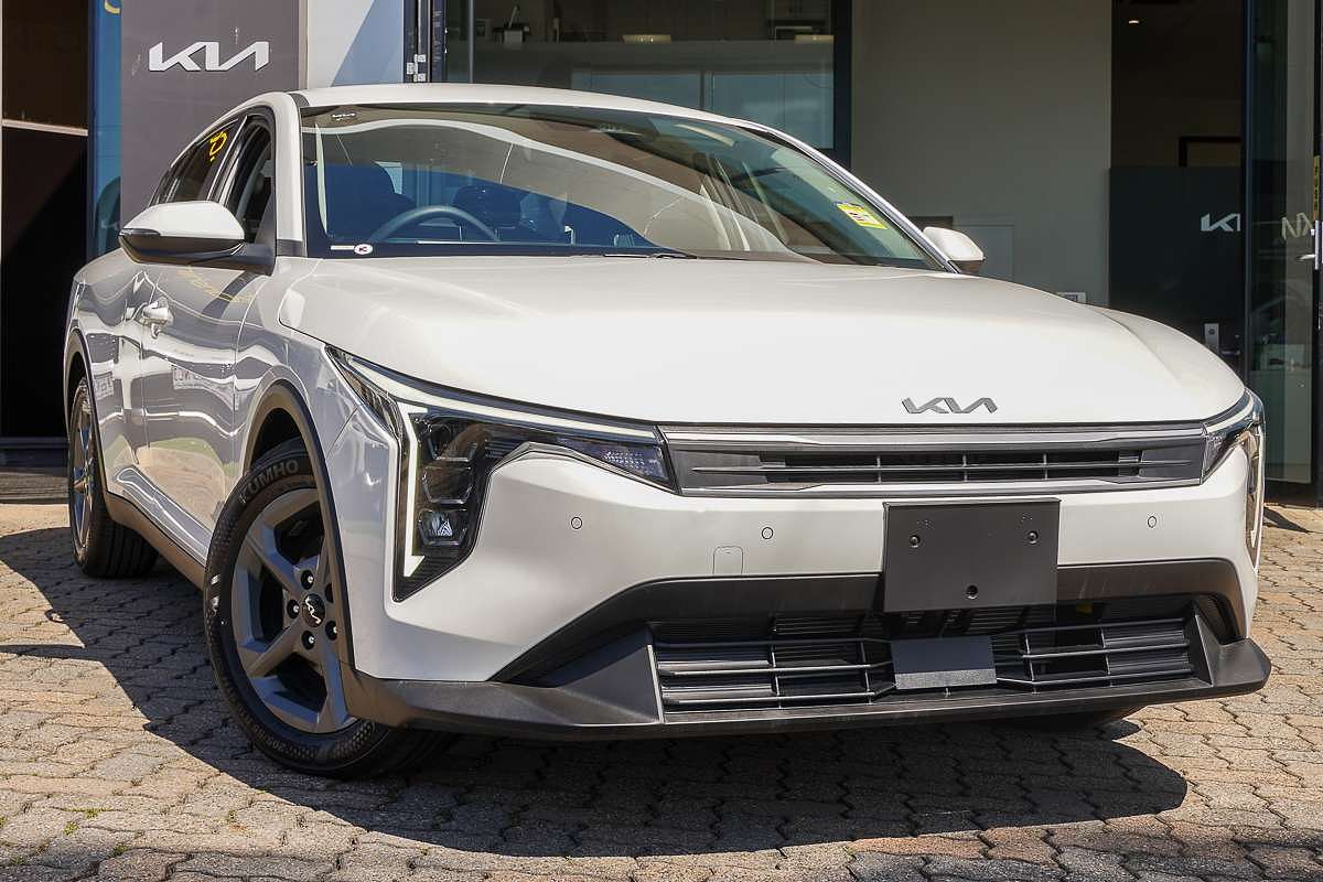 2025 Kia K4 S CL4m