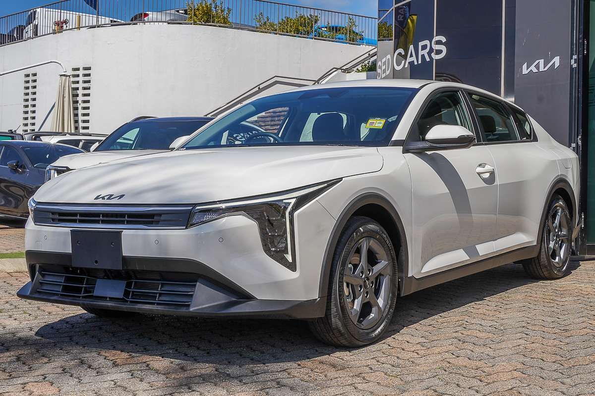 2025 Kia K4 S CL4m