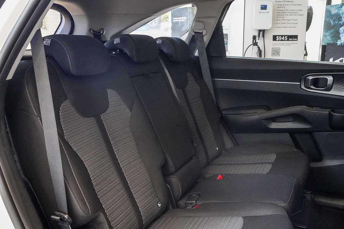 2024 Kia Sorento S MQ4 PE