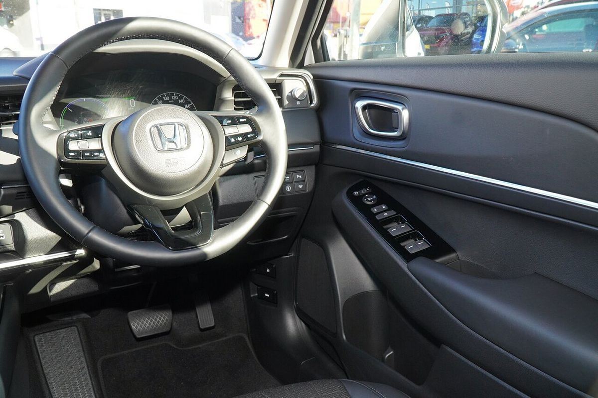 2024 Honda HR-V e:HEV L