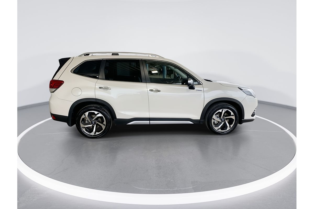 2023 Subaru Forester Hybrid S S5