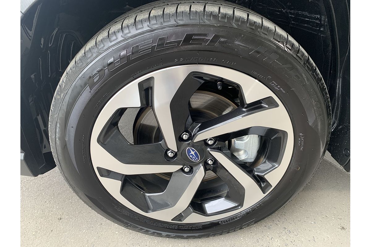 2023 Subaru Forester Hybrid S S5