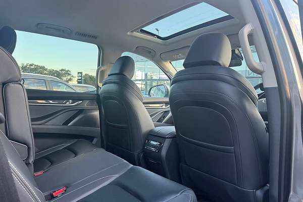 2024 LDV D90 Executive SV9A