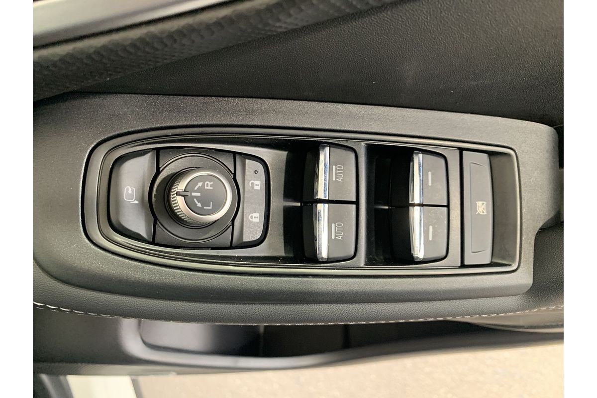 2023 Subaru Forester Hybrid S S5