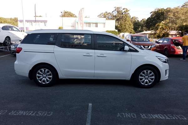 2017 Kia Carnival S YP