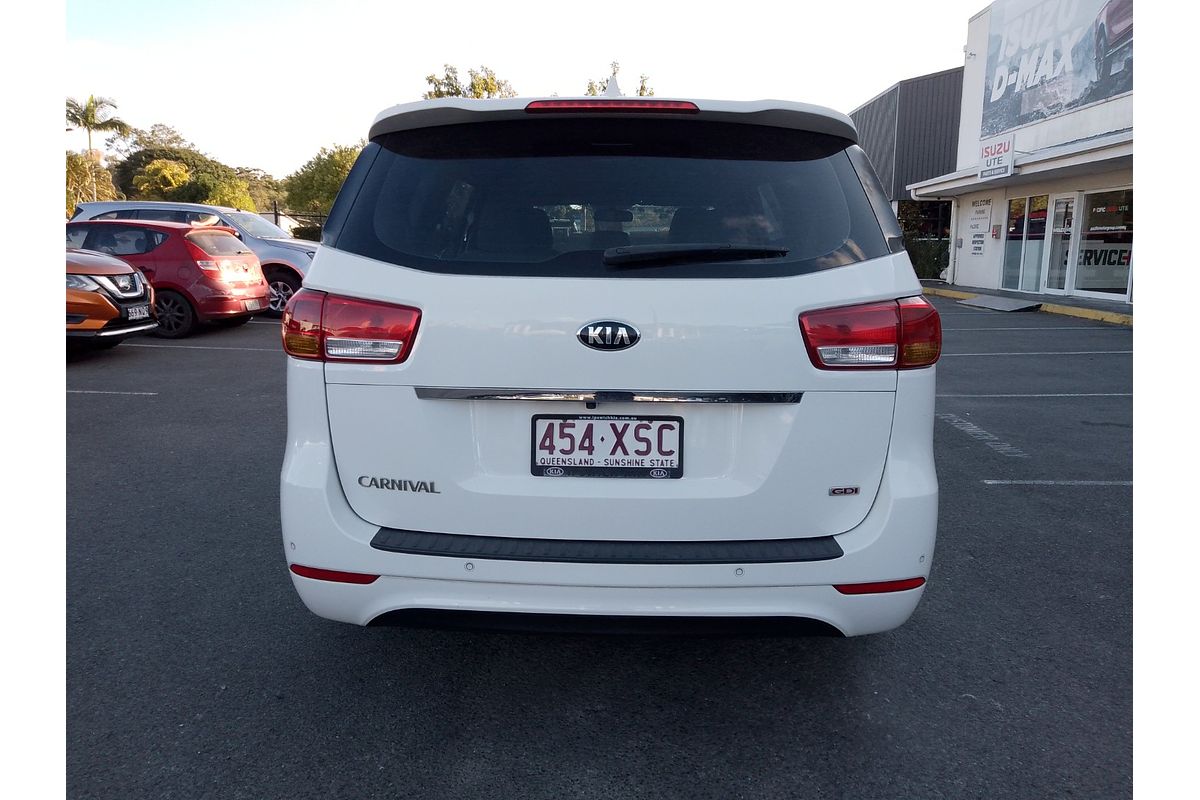 2017 Kia Carnival S YP
