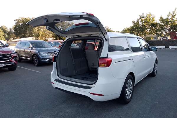 2017 Kia Carnival S YP