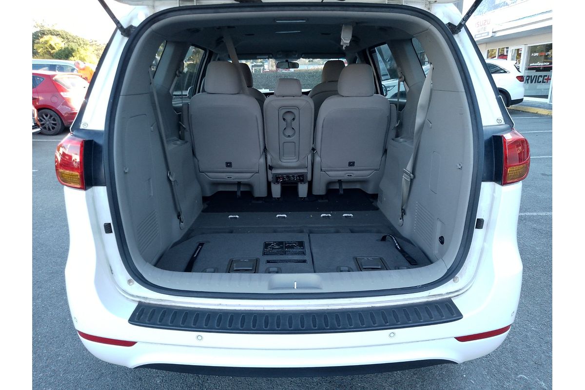 2017 Kia Carnival S YP