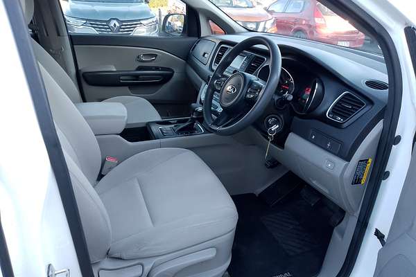 2017 Kia Carnival S YP