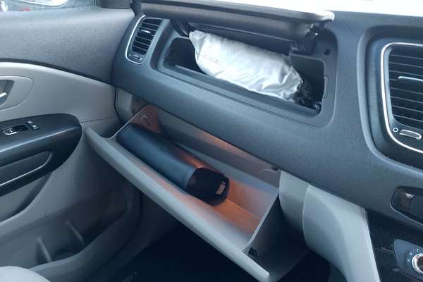 2017 Kia Carnival S YP