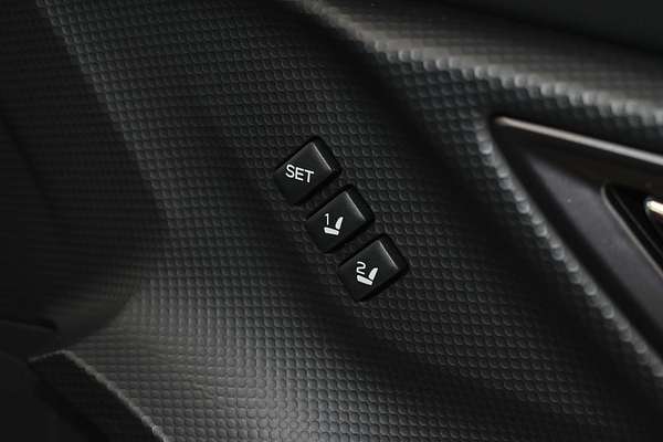 2025 Subaru Forester STI Sport S5