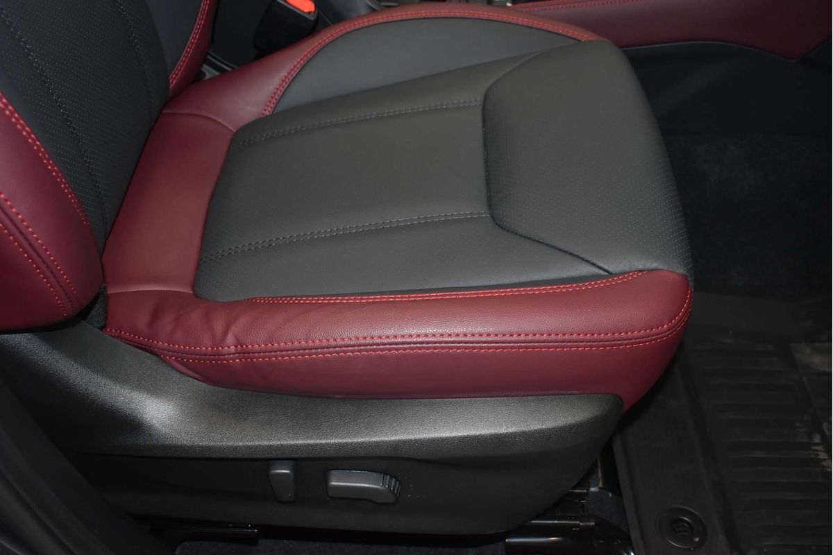 2025 Subaru Forester STI Sport S5