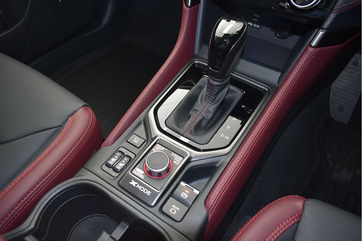 2025 Subaru Forester STI Sport S5