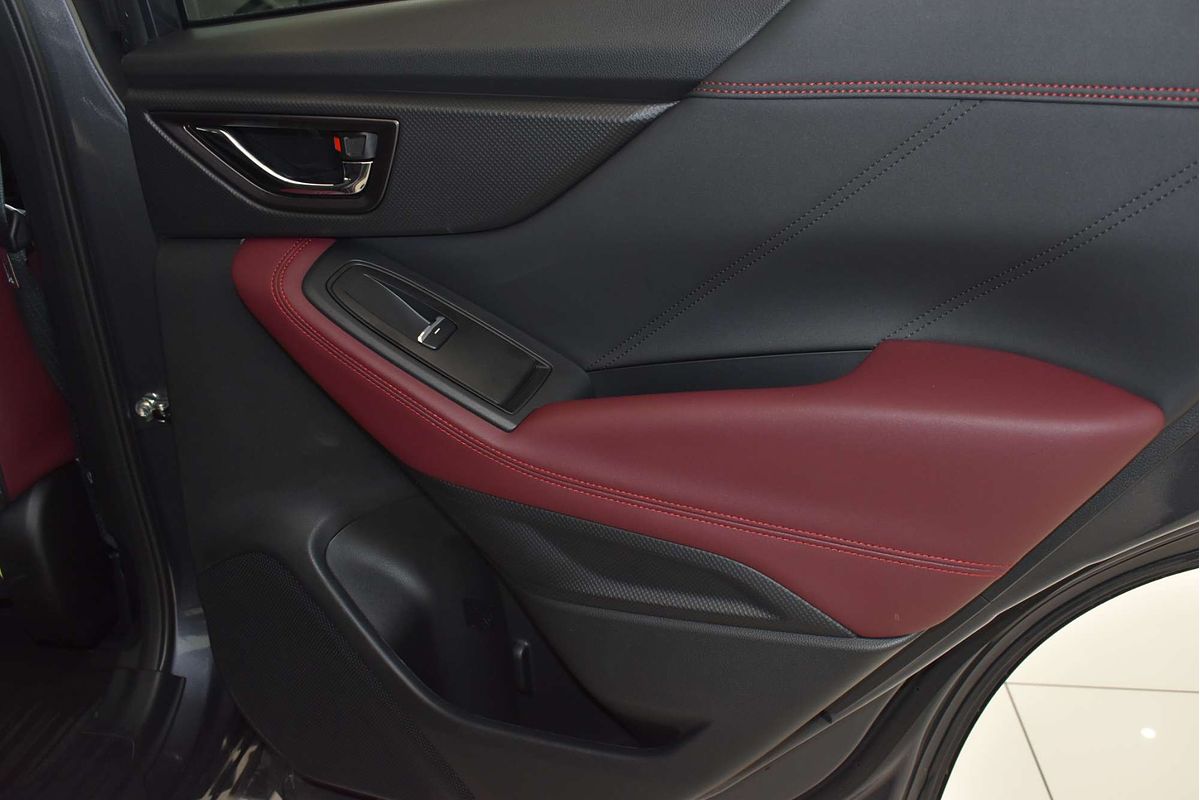 2025 Subaru Forester STI Sport S5