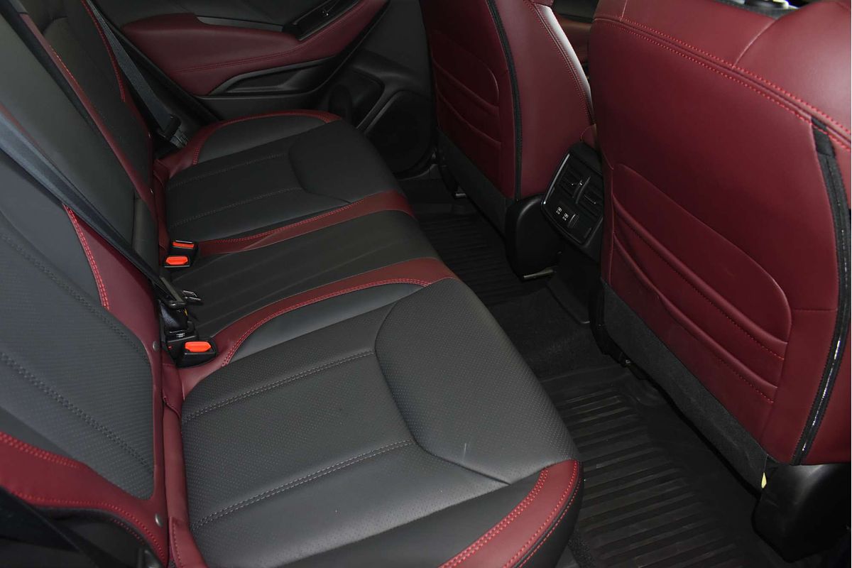 2025 Subaru Forester STI Sport S5