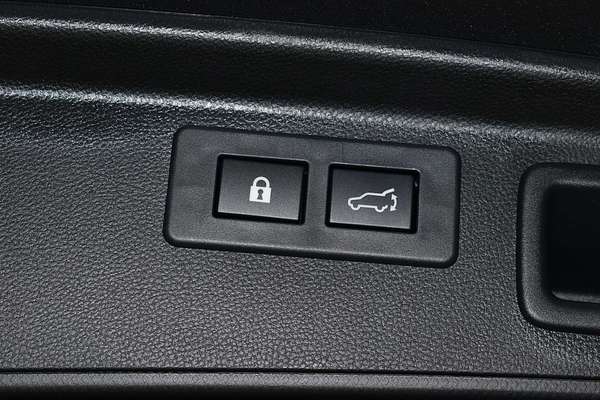 2025 Subaru Forester STI Sport S5