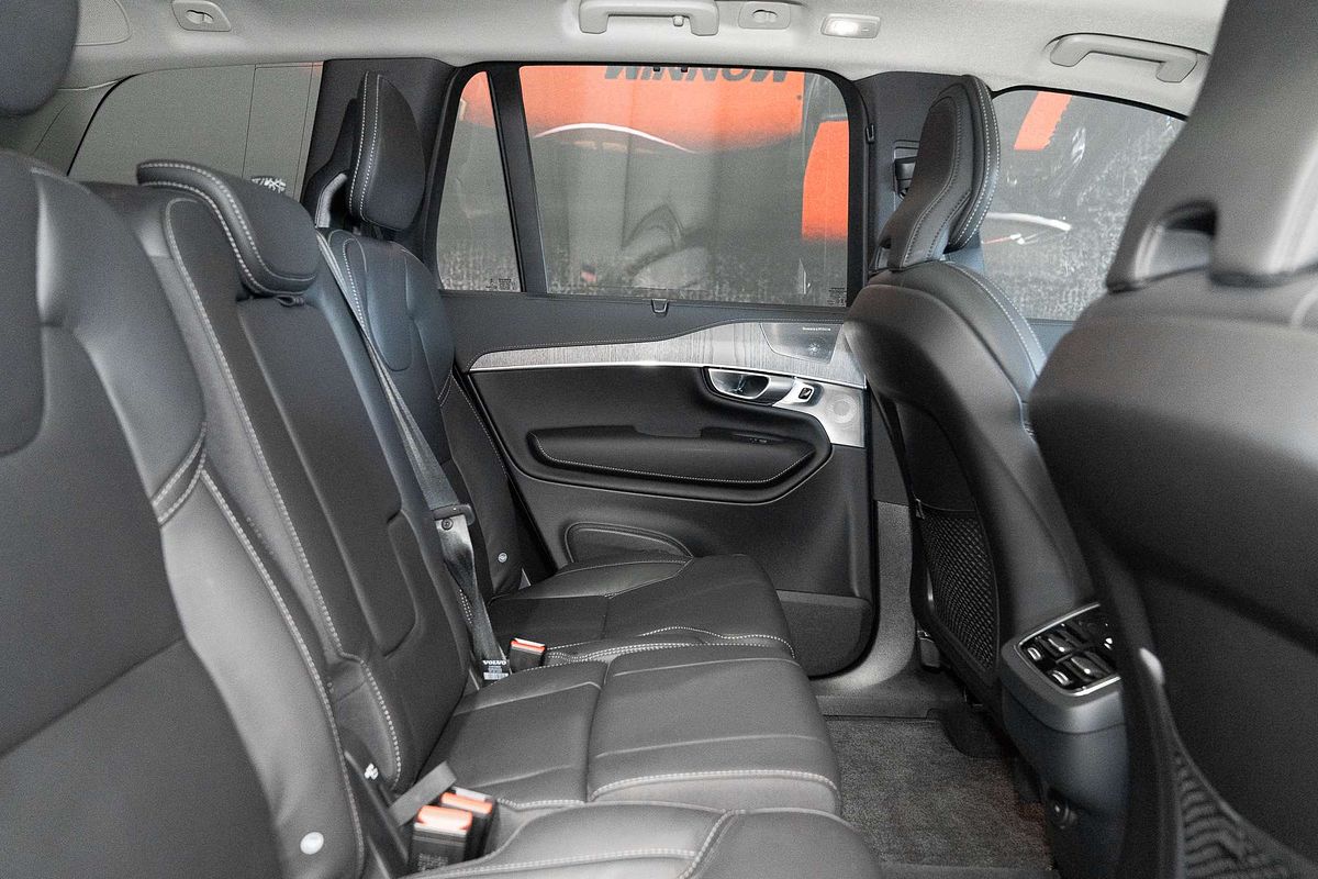 2023 Volvo XC90 Ultimate B6 Bright