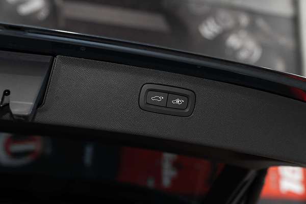 2023 Volvo XC90 Ultimate B6 Bright