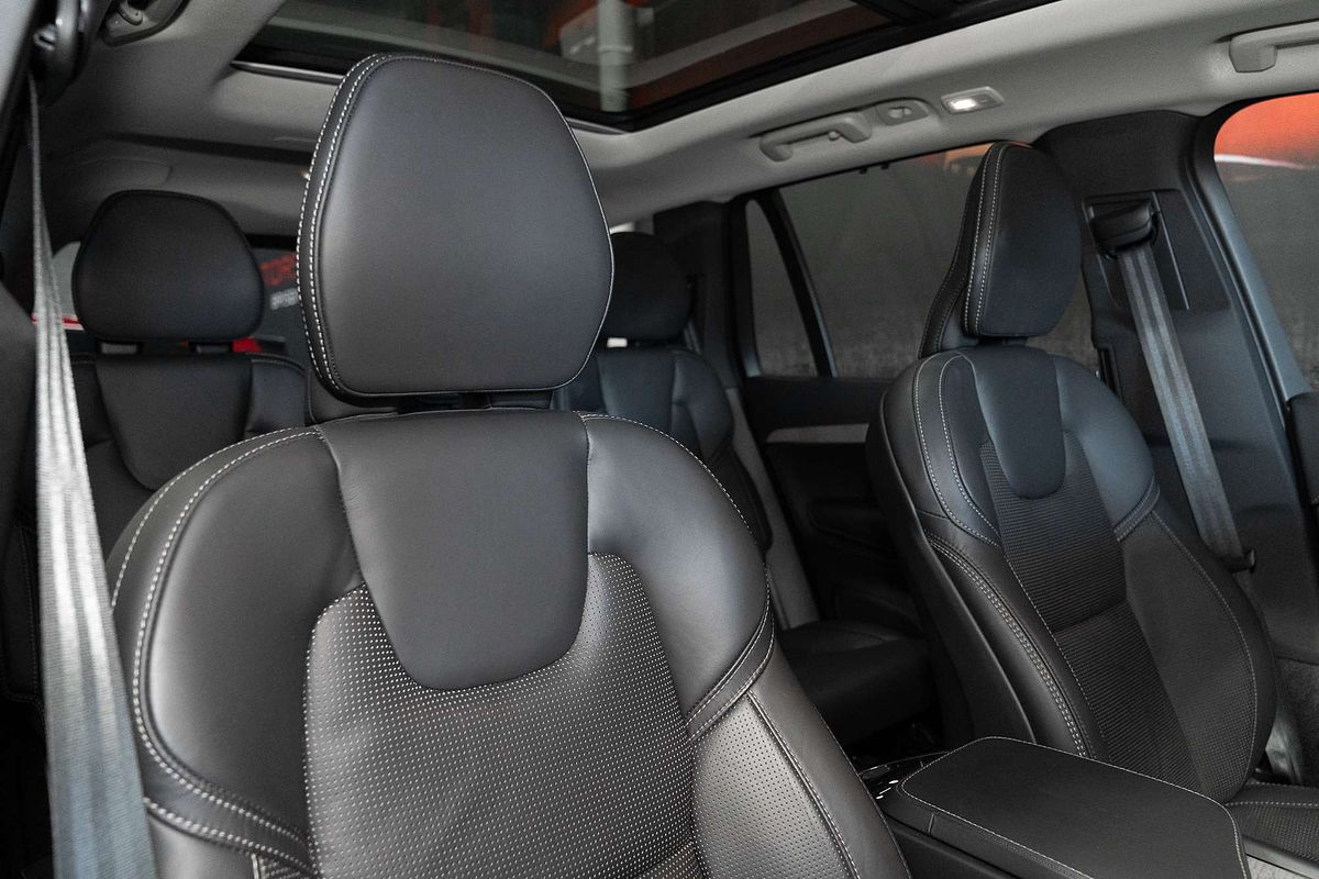 2023 Volvo XC90 Ultimate B6 Bright