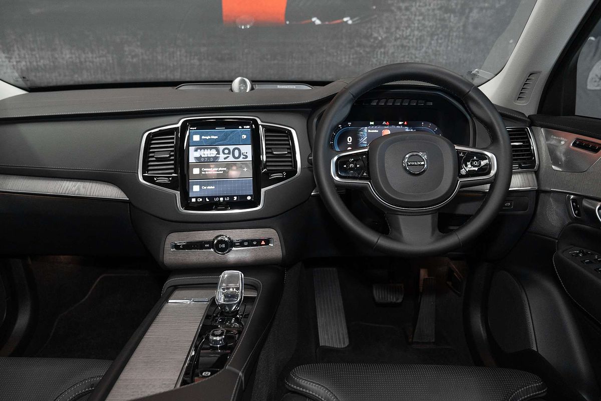 2023 Volvo XC90 Ultimate B6 Bright
