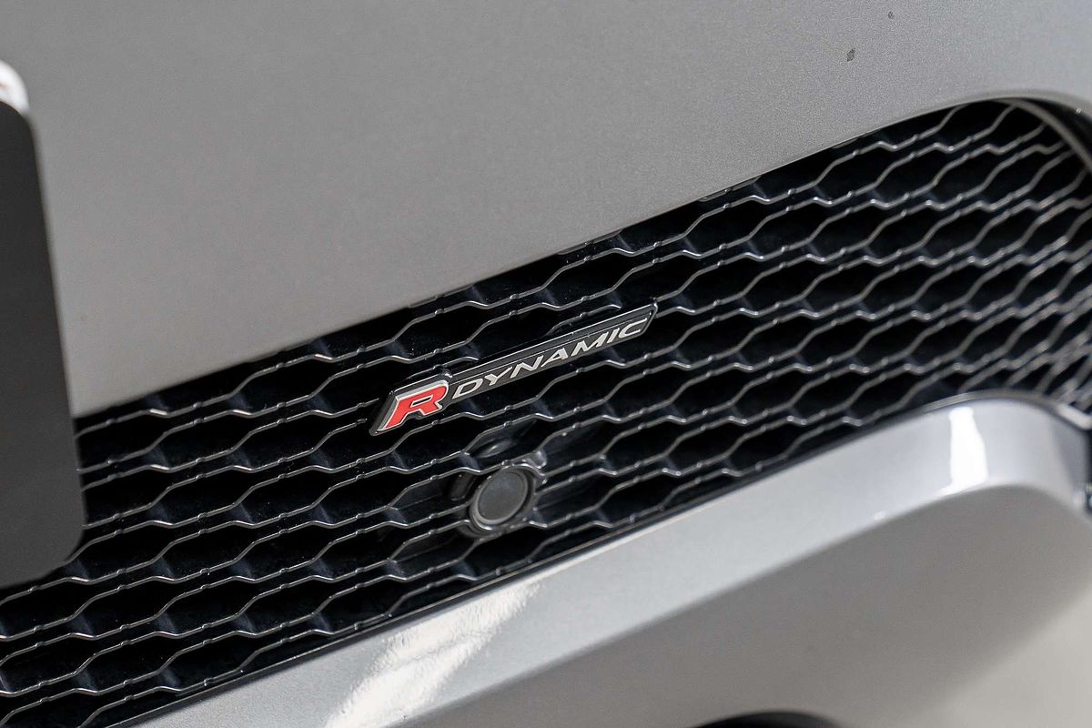 2022 Land Rover Range Rover Evoque P250 R-Dynamic SE L551