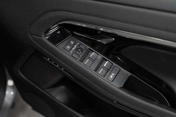 2022 Land Rover Range Rover Evoque P250 R-Dynamic SE L551