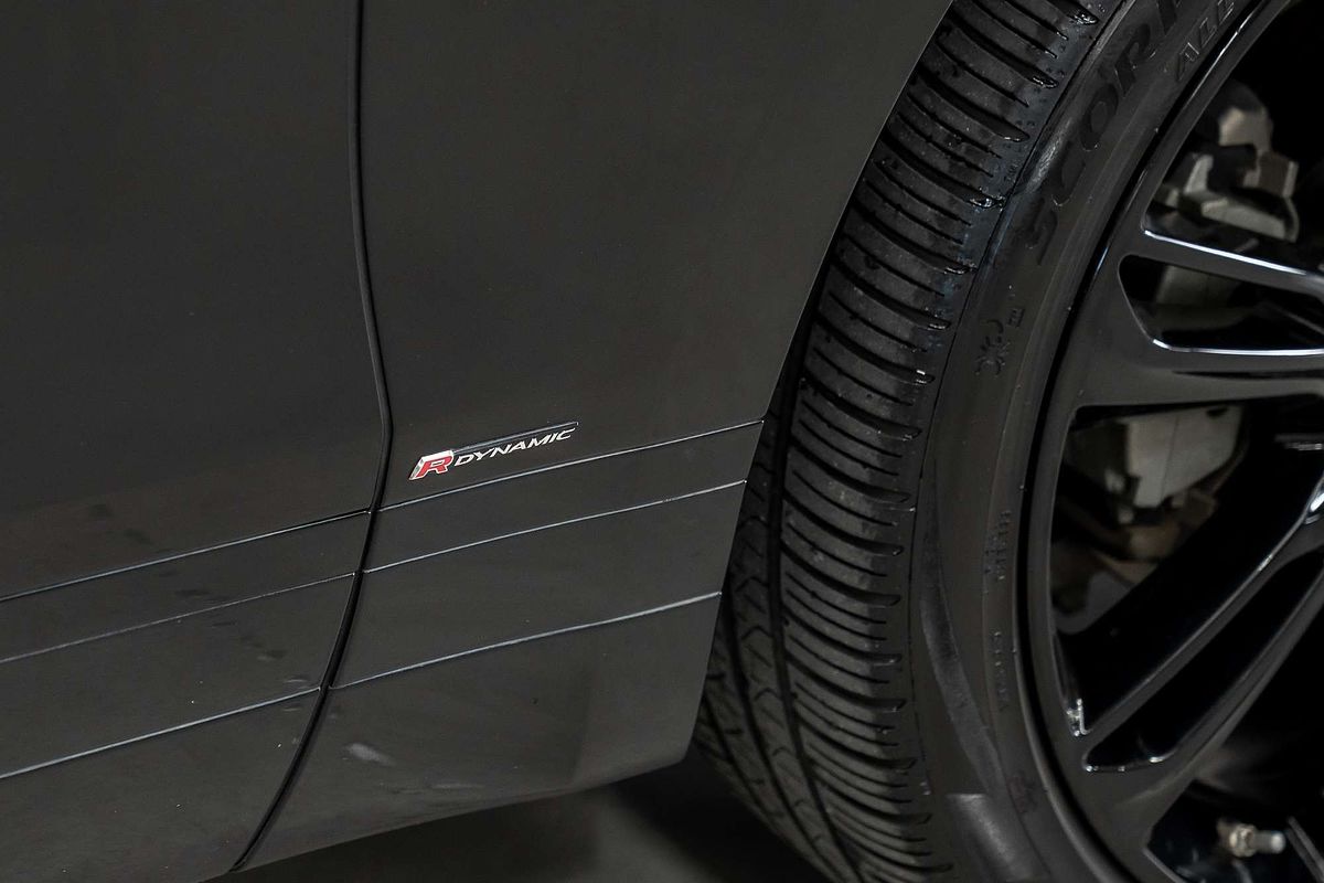 2019 Land Rover Range Rover Velar P250 R-Dynamic S L560