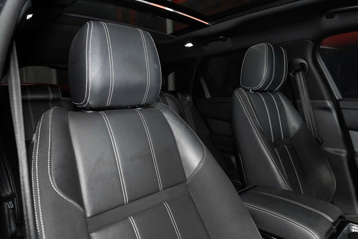 2019 Land Rover Range Rover Velar P250 R-Dynamic S L560