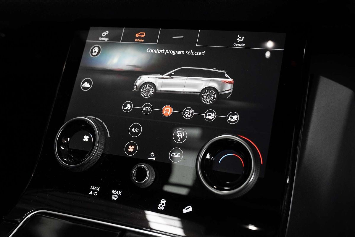 2019 Land Rover Range Rover Velar P250 R-Dynamic S L560