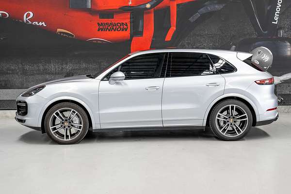 2018 Porsche Cayenne Turbo 9YA