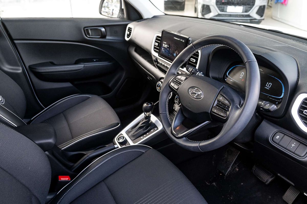 2022 Hyundai Venue Elite QX.V5