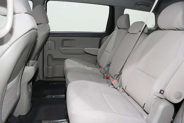 2017 Kia Carnival SLi YP