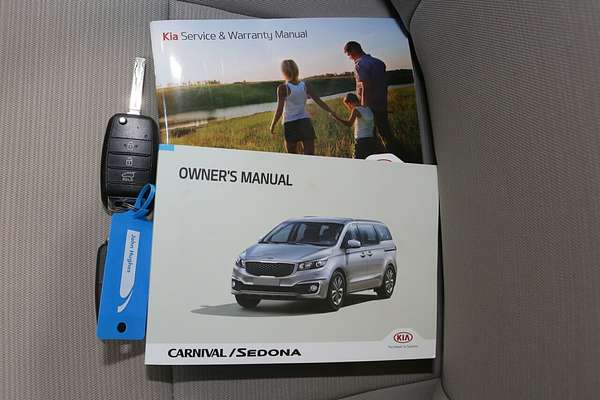 2017 Kia Carnival SLi YP