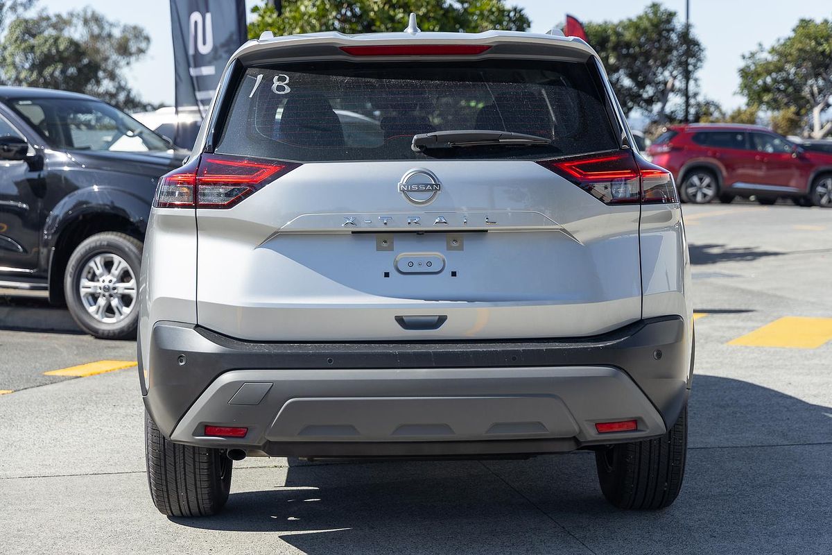 2024 Nissan X-TRAIL ST T33
