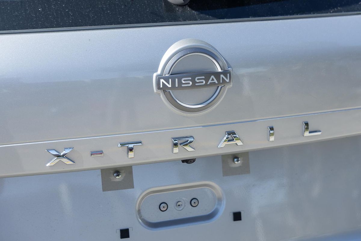 2024 Nissan X-TRAIL ST T33