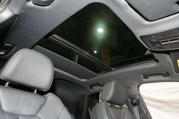 2020 Audi Q3 40 TFSI S line F3