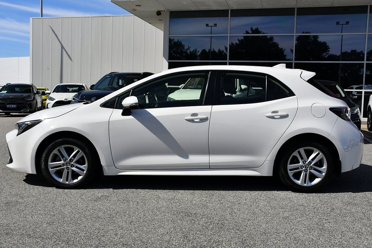2021 Toyota Corolla Ascent Sport MZEA12R