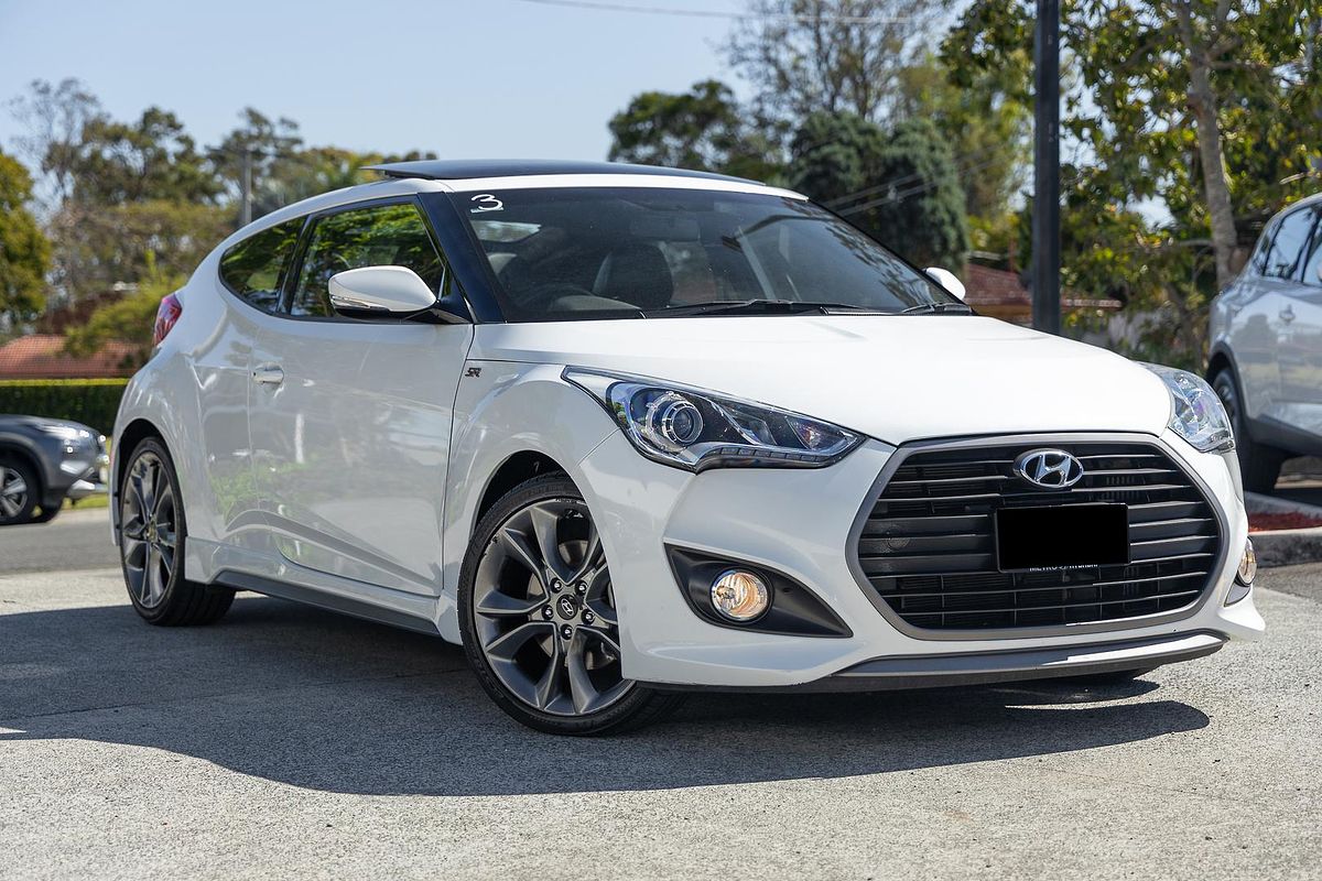 2015 Hyundai Veloster SR Turbo + FS4 Series II