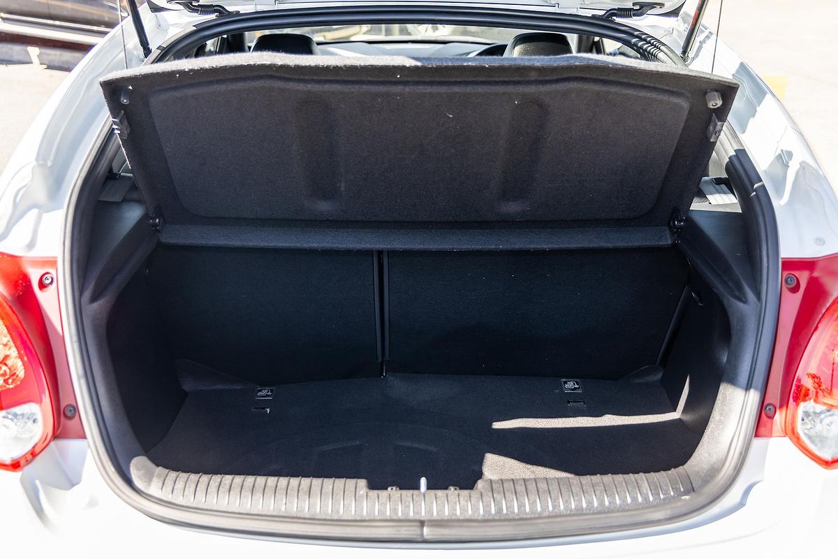 2015 Hyundai Veloster SR Turbo + FS4 Series II